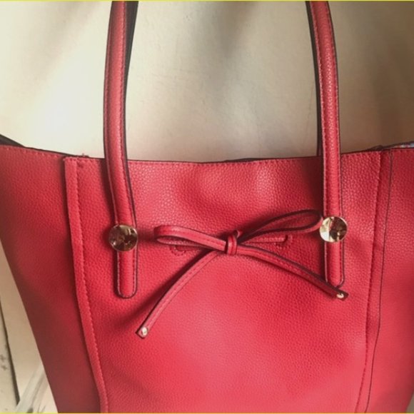 Nanette Lepore Handbags - NANETTE LEPORE TOTE *NWOT*